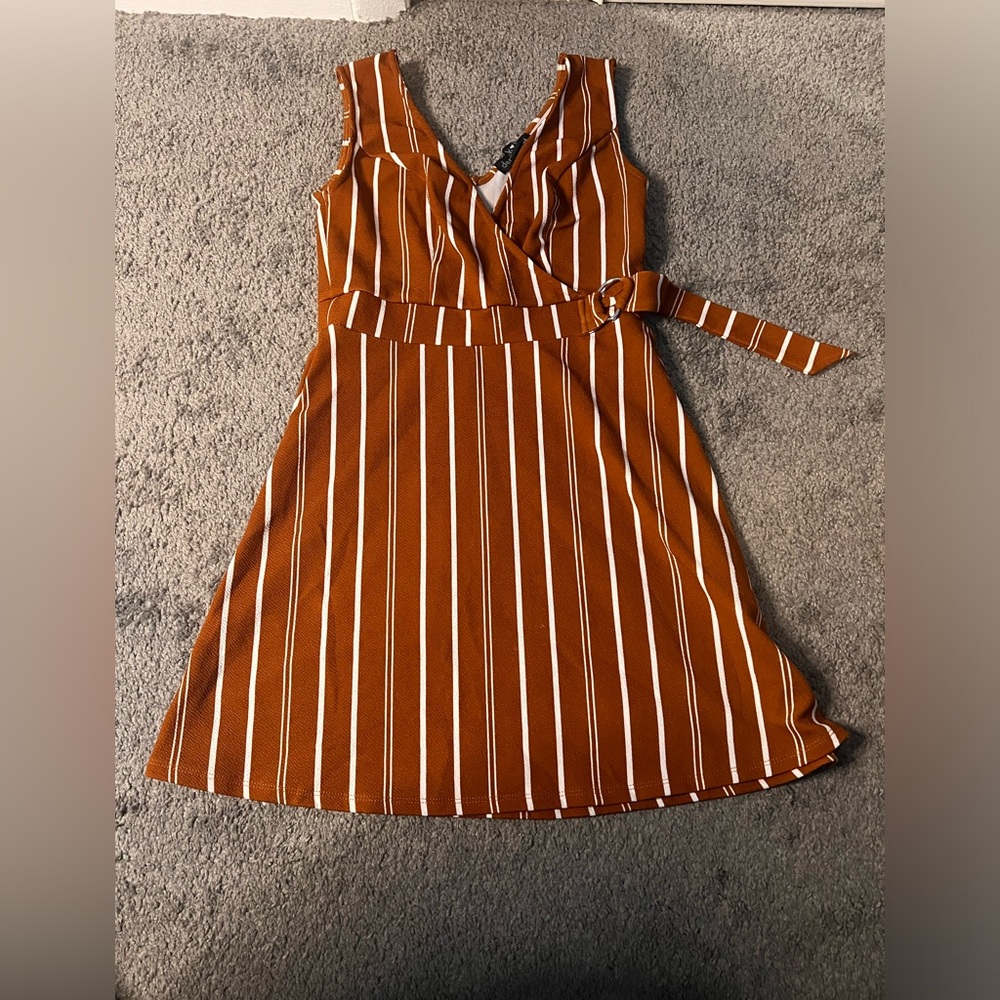 Derek Heart Juniors Brown/White Vertical Stripes V Neck Sleeveless Dress S